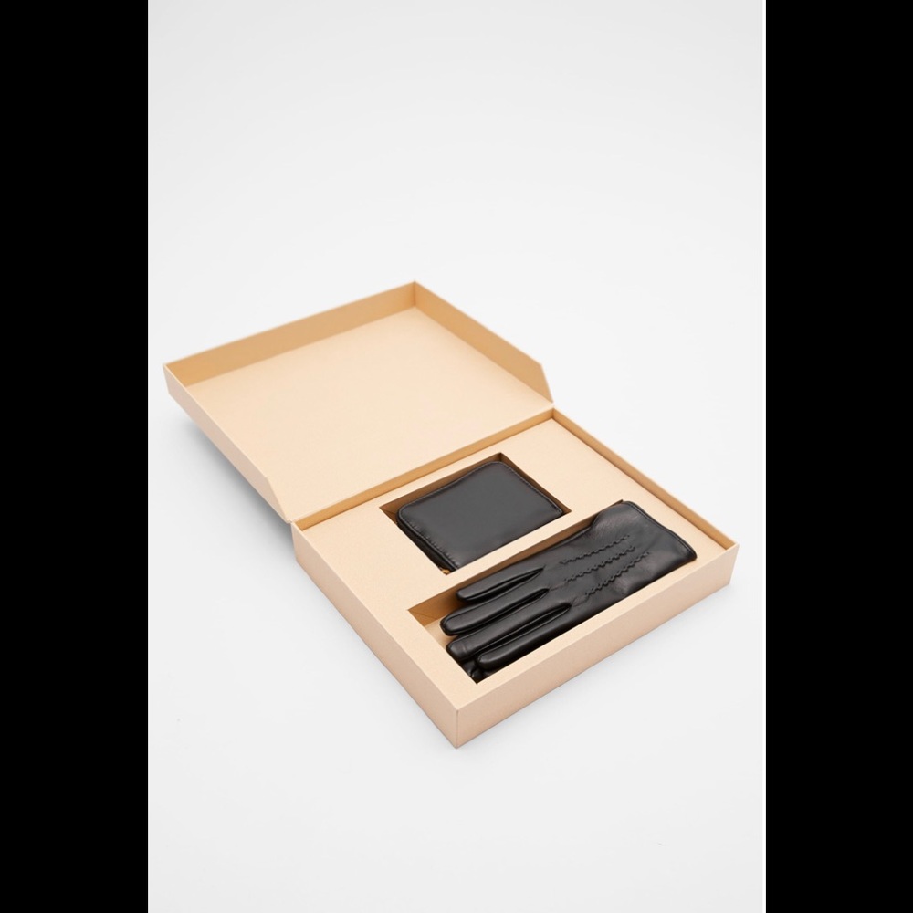 FLOGGER FAV | NWT ZARA LEATHER GLOVES AND WALLET SET SPECIAL EDITION